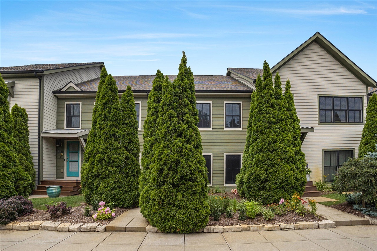 Property Photo: 2137 New Town Drive MI 49525