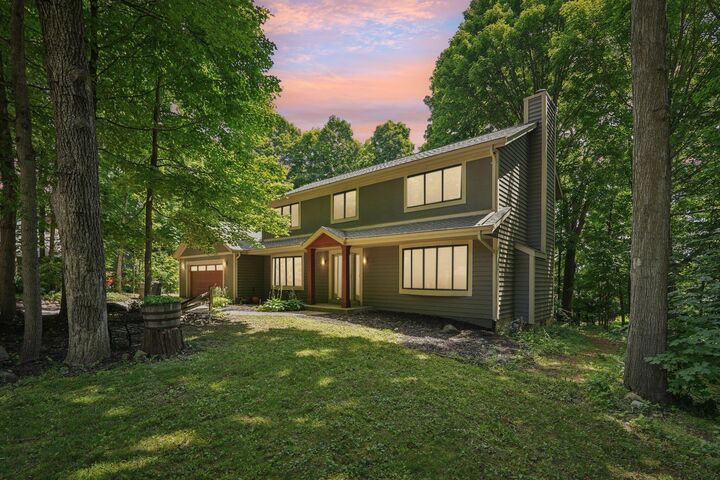 W222n2872 Timberwood Ct  Pewaukee WI 53186 photo