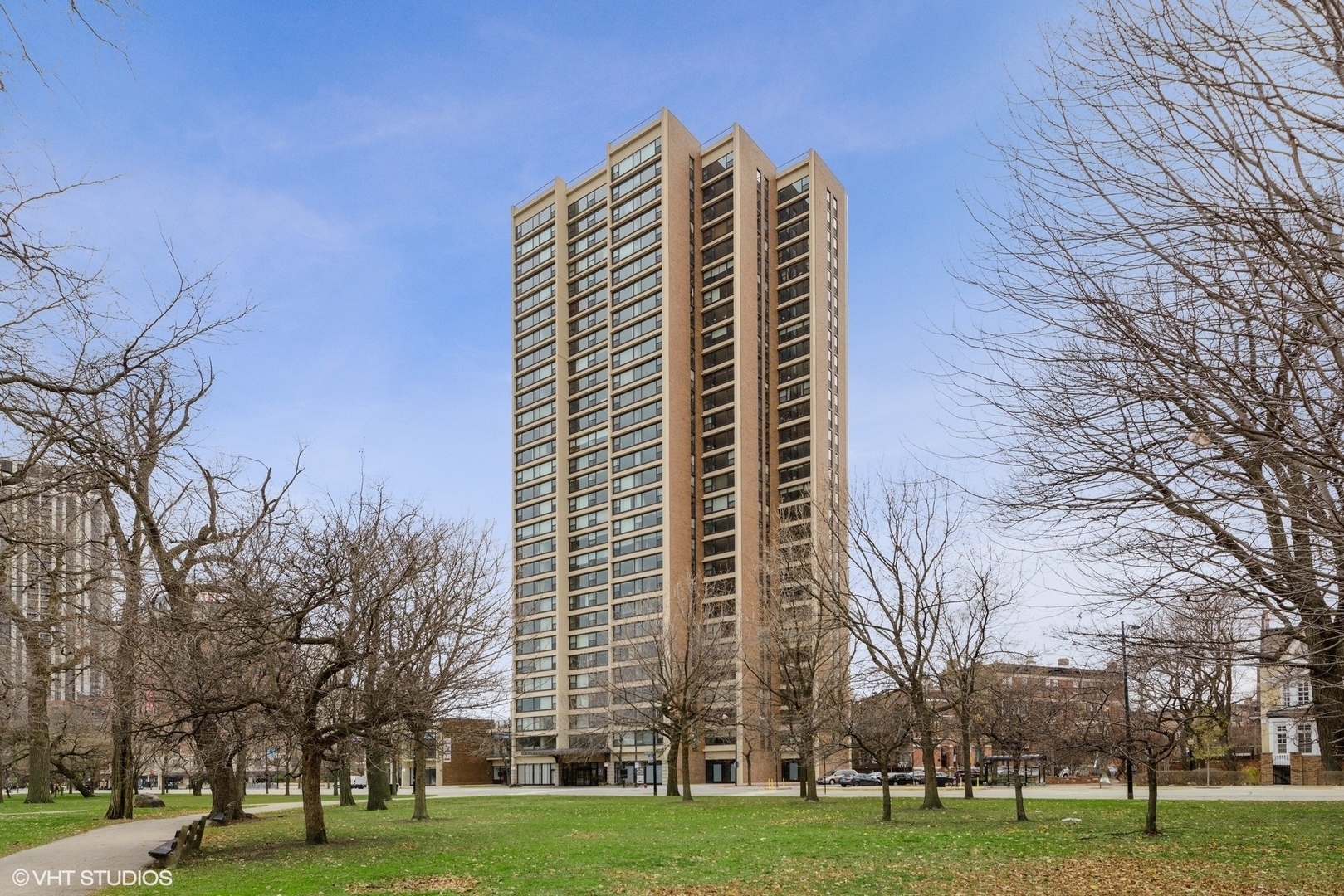 Property Photo: 1850 N Clark Street 1603 IL 60614