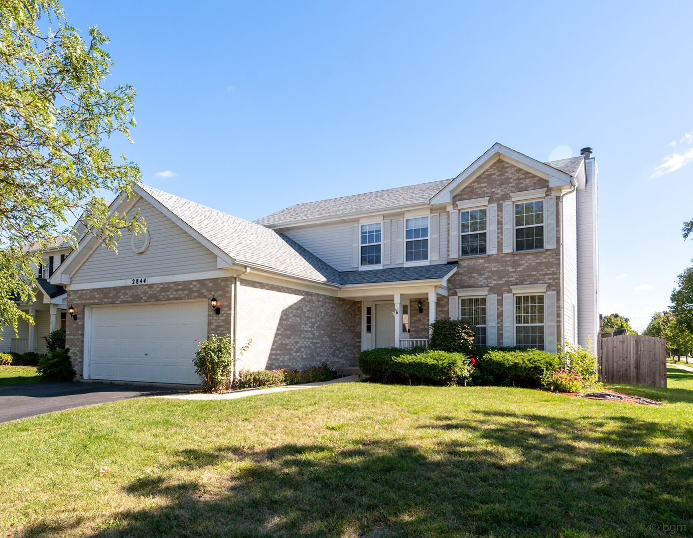 Property Photo: 2844 Skylane Drive IL 60564
