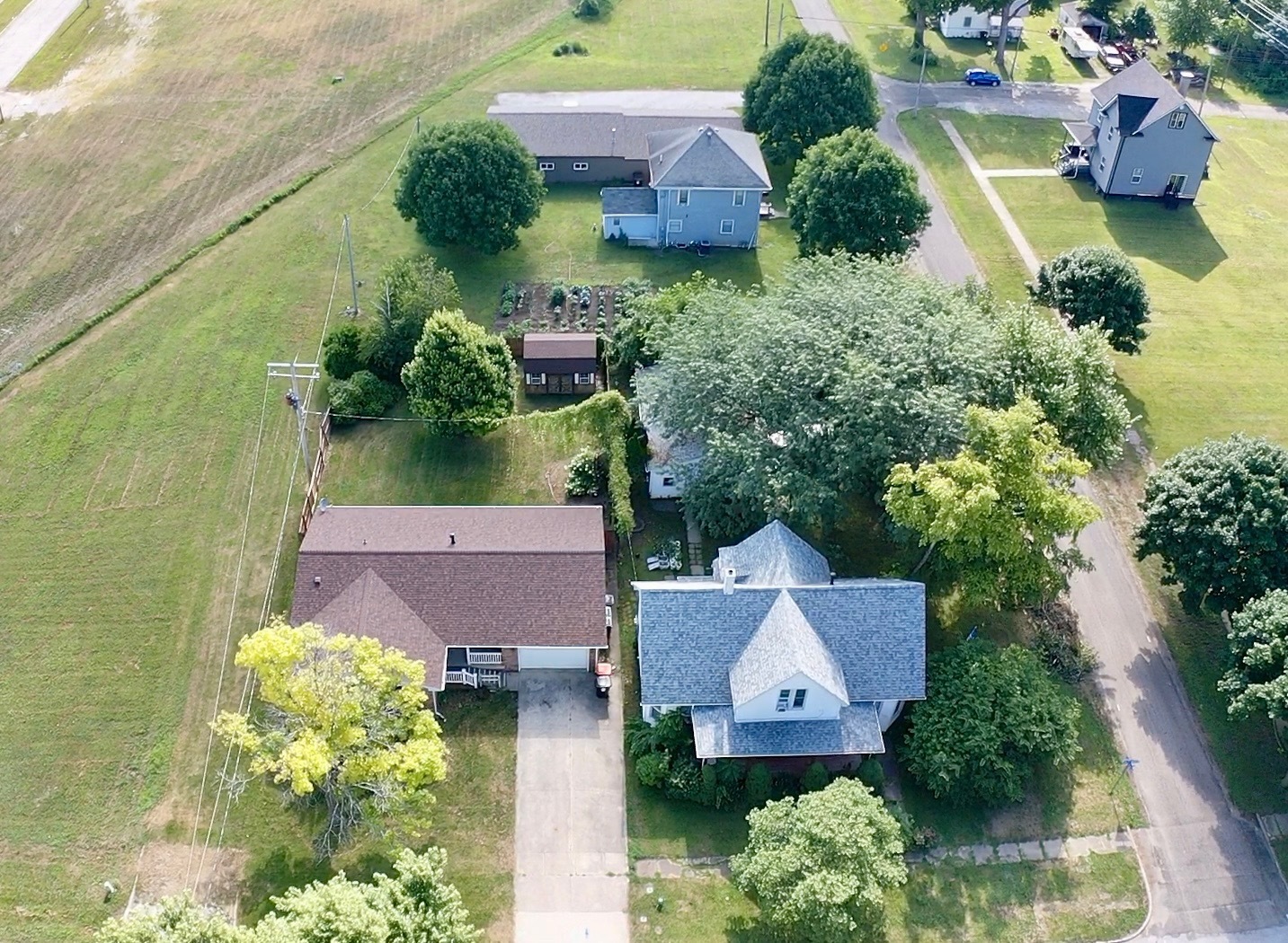Property Photo:  106 S Buck Street  IL 61752 