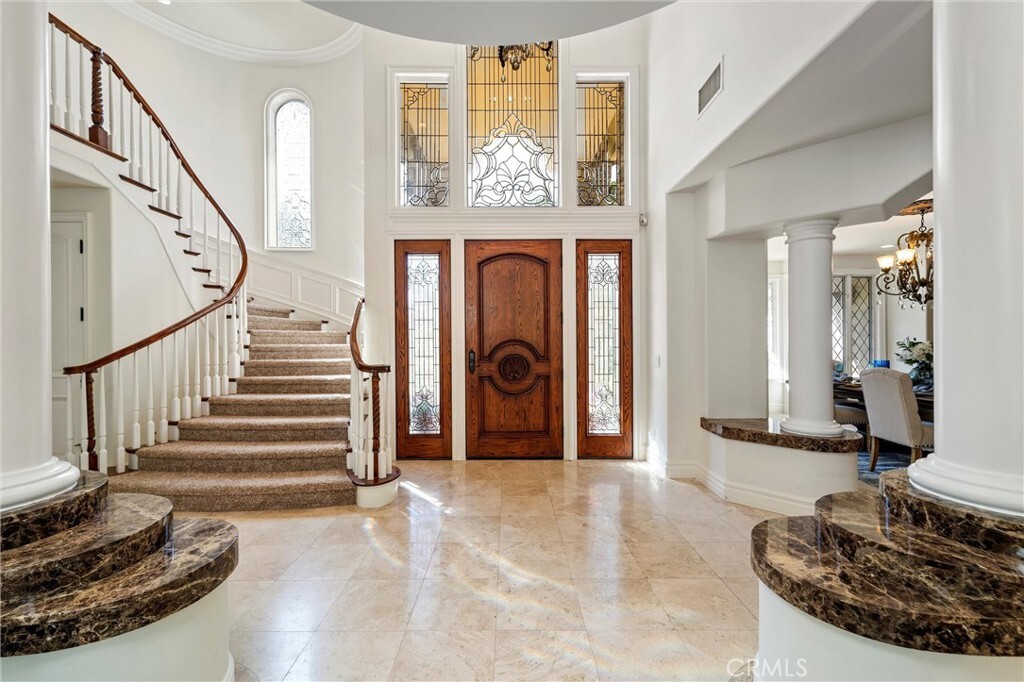 Property Photo:  45200 Oak Manor Ct  CA 92590 