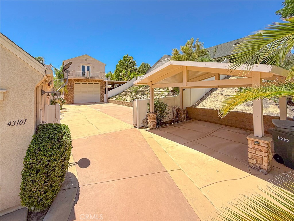 Property Photo:  43097 Calle Camellia  CA 92592 