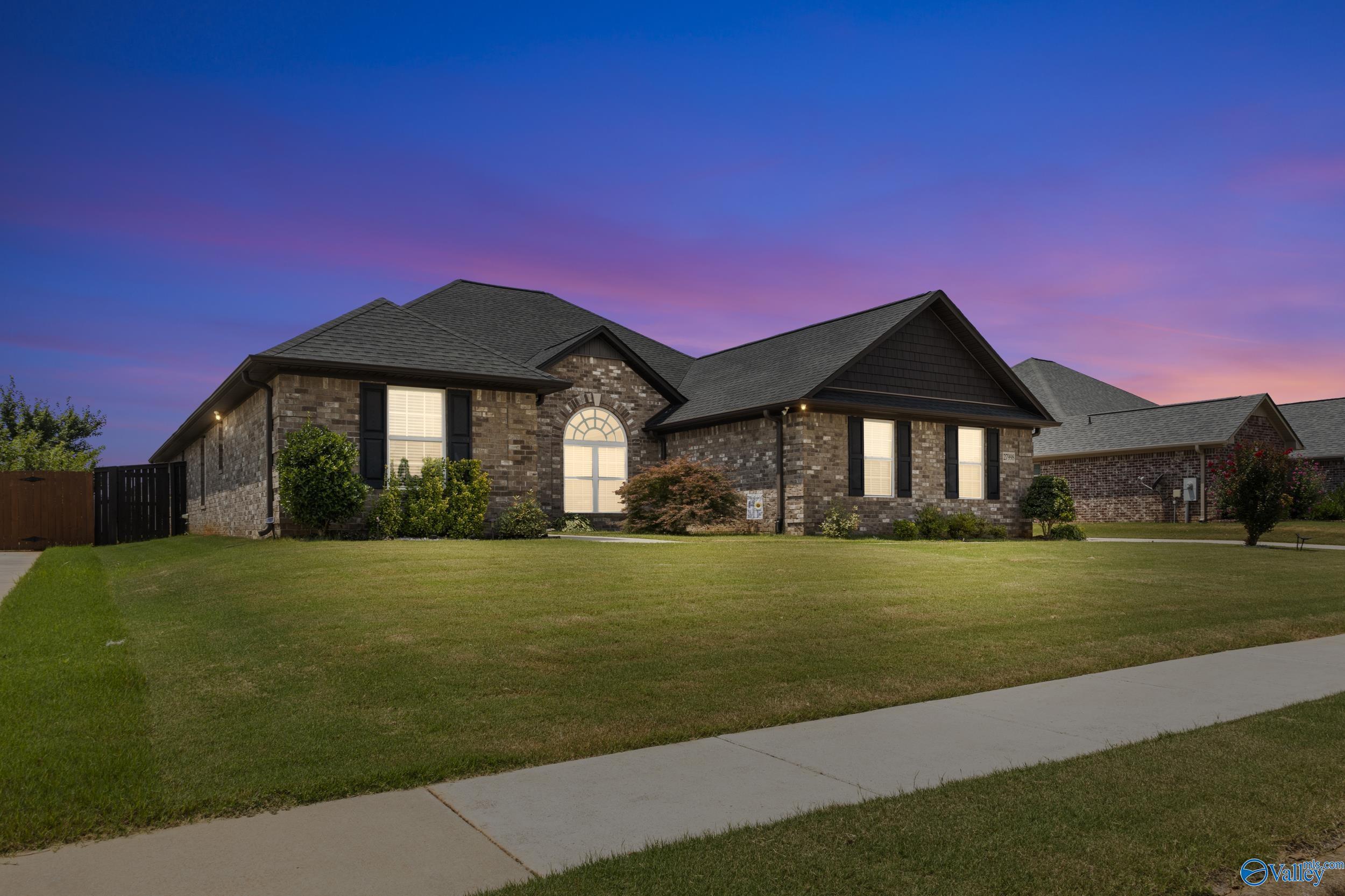 Property Photo:  27998 Cross Gate Drive  AL 35756 