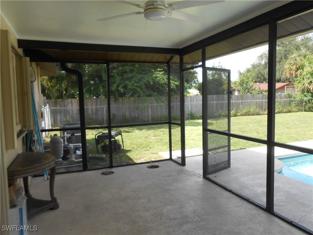Property Photo: 524 Glendale Avenue FL 33936