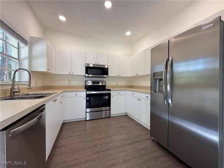 Property Photo:  3305 Lisa Lane 1  FL 34109 