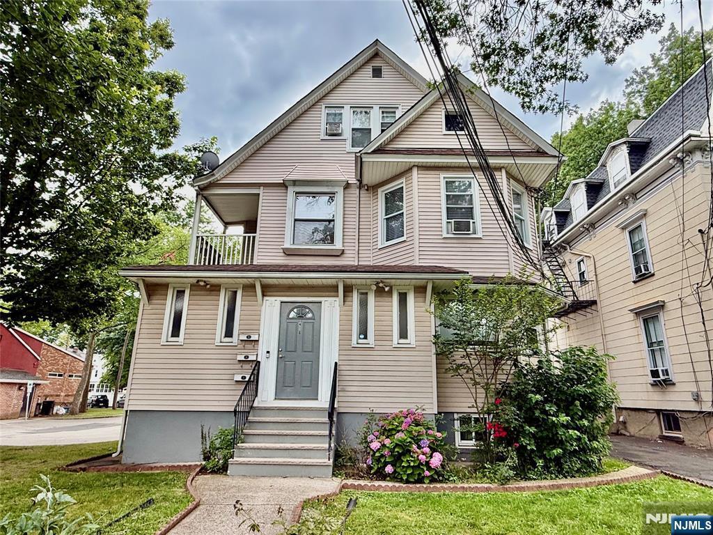 Property Photo: 416 Chestnut Street 2 NJ 07204