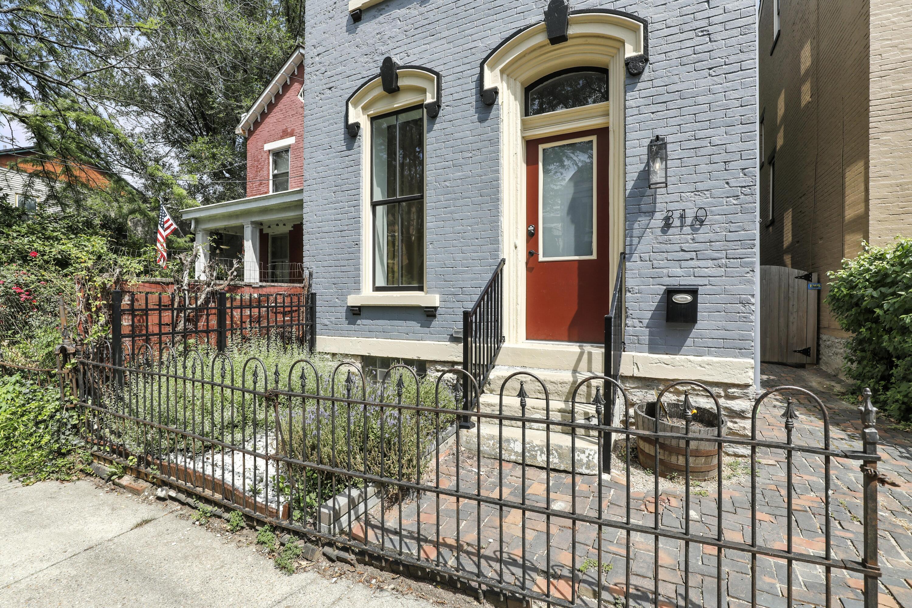 Property Photo: 310 W Robbins Street KY 41011