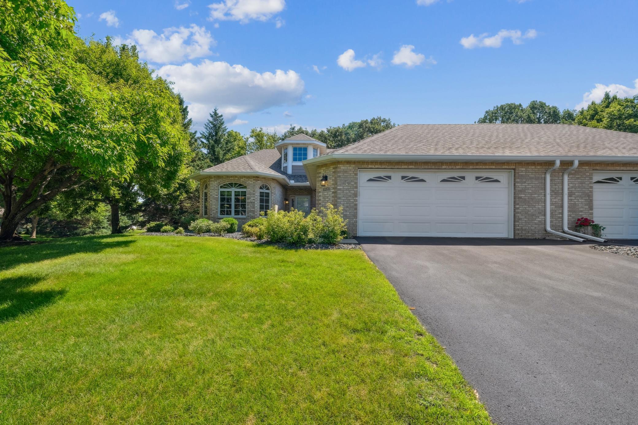 Property Photo:  10370 Eagle Pointe Trail  MN 55129 