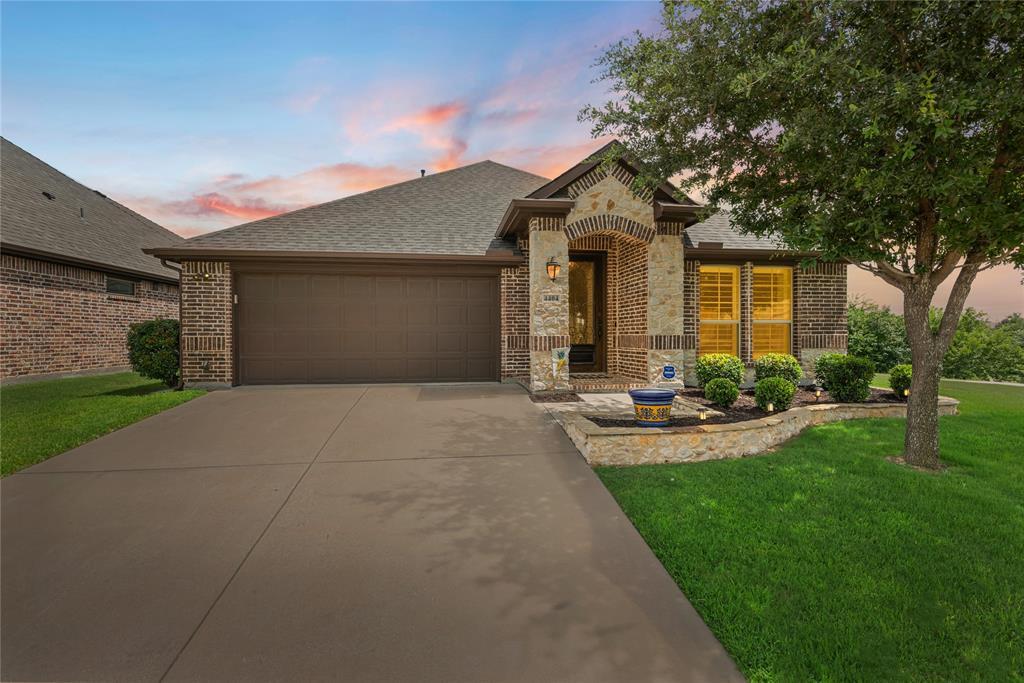 Property Photo: 4404 Green Teal Street TX 76262