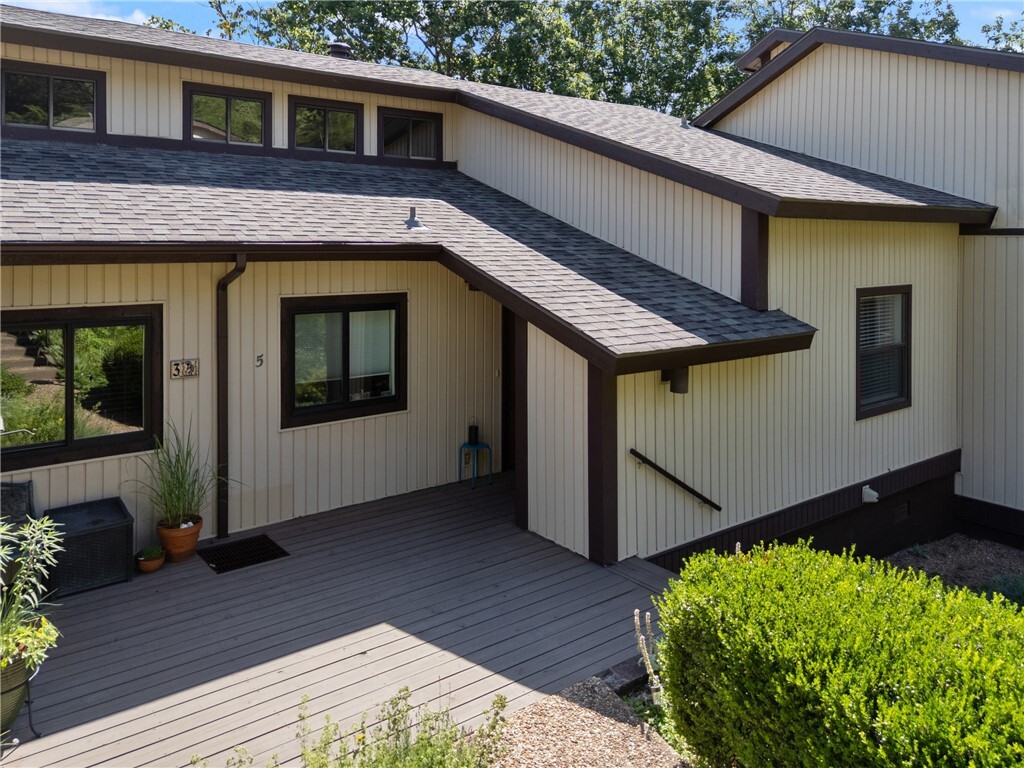 5 White Oak Lane  Holiday Island AR 72631 photo