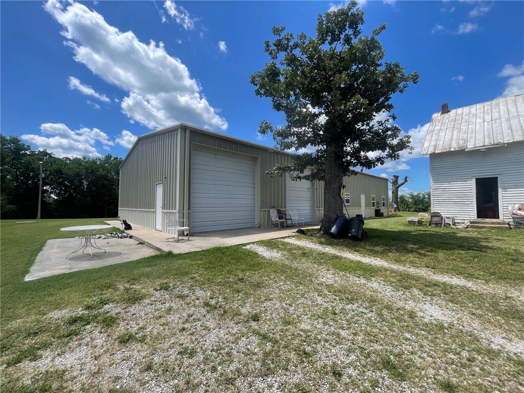 Property Photo:  1450 Highway 62  AR 72616 