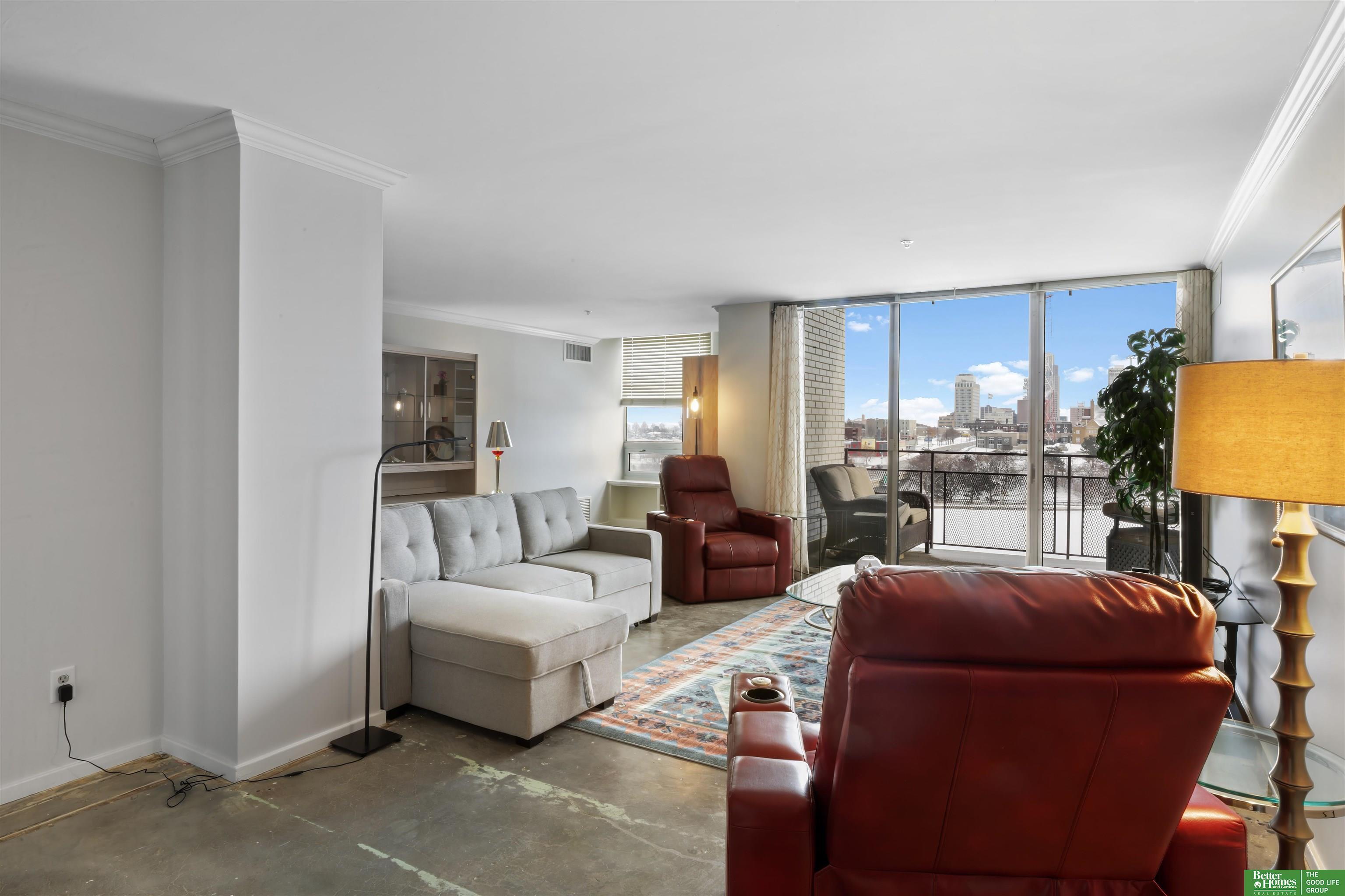 Property Photo: 3000 Farnam Street 5O NE 68131