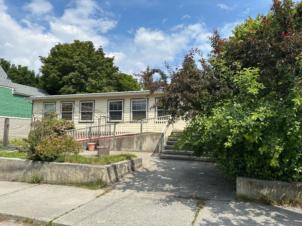 Photo de la propriété: 316 6th Avenue BC V0G 1S0