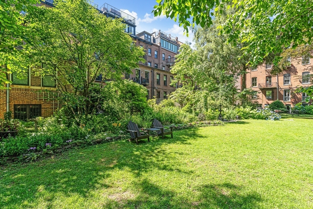 Property Photo:  609 Tremont St 2  MA 02118 