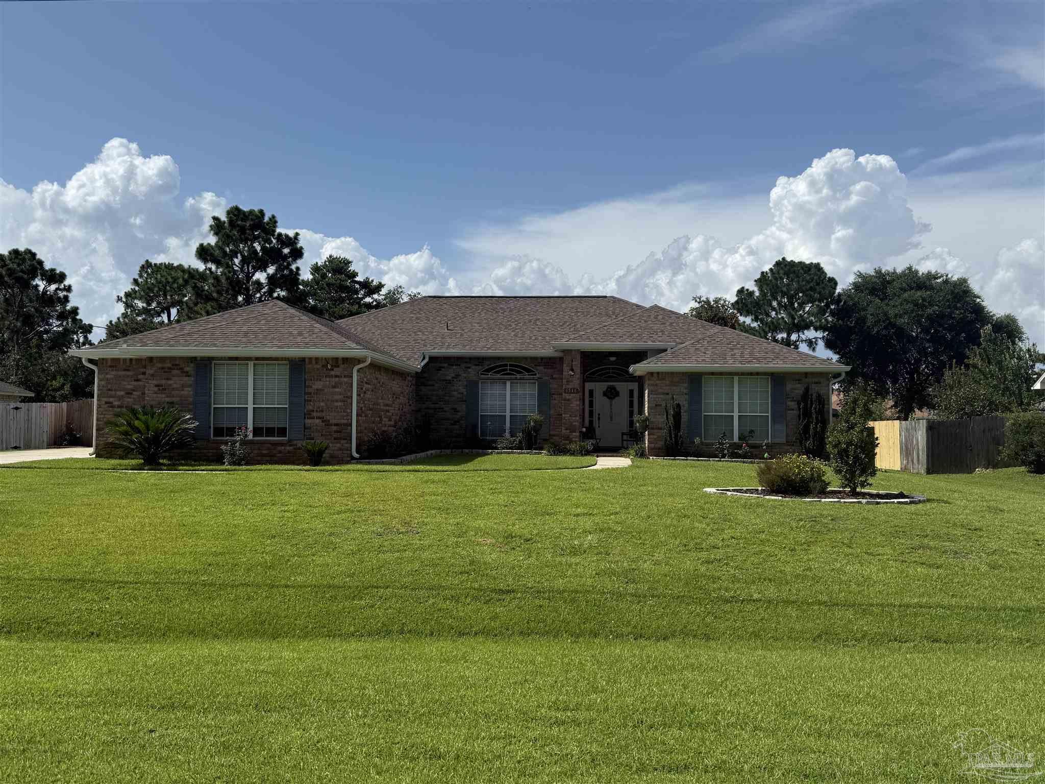 Property Photo: 6546 Bellingham St FL 32566