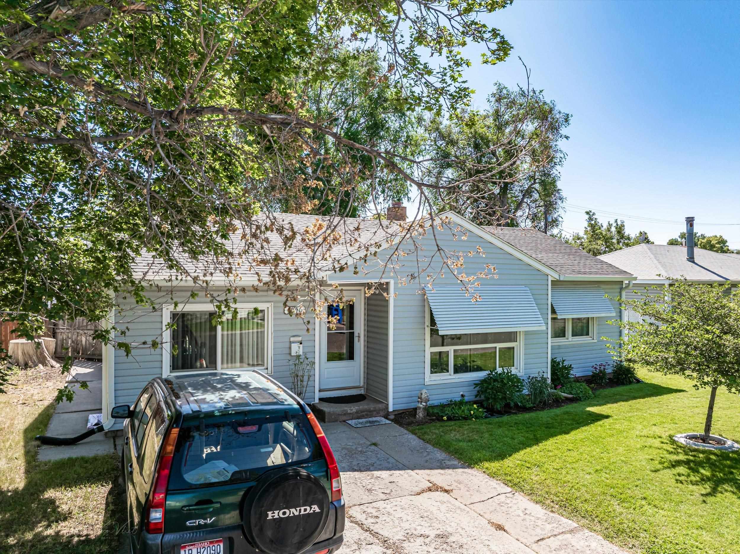 Property Photo:  1040 Howard Ave.  ID 83201 