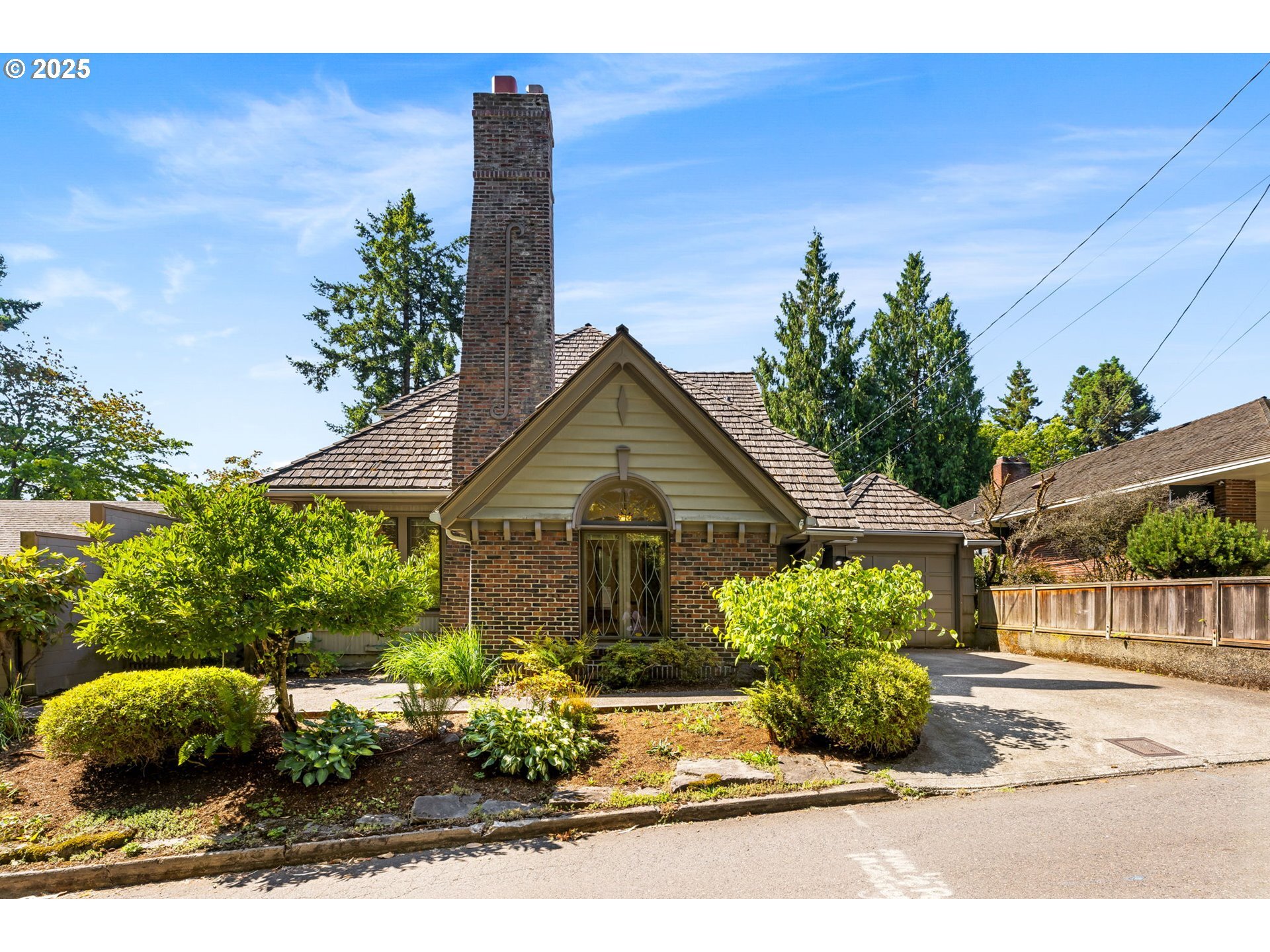 2952 NW Verde Vista Ter  Portland OR 97210 photo