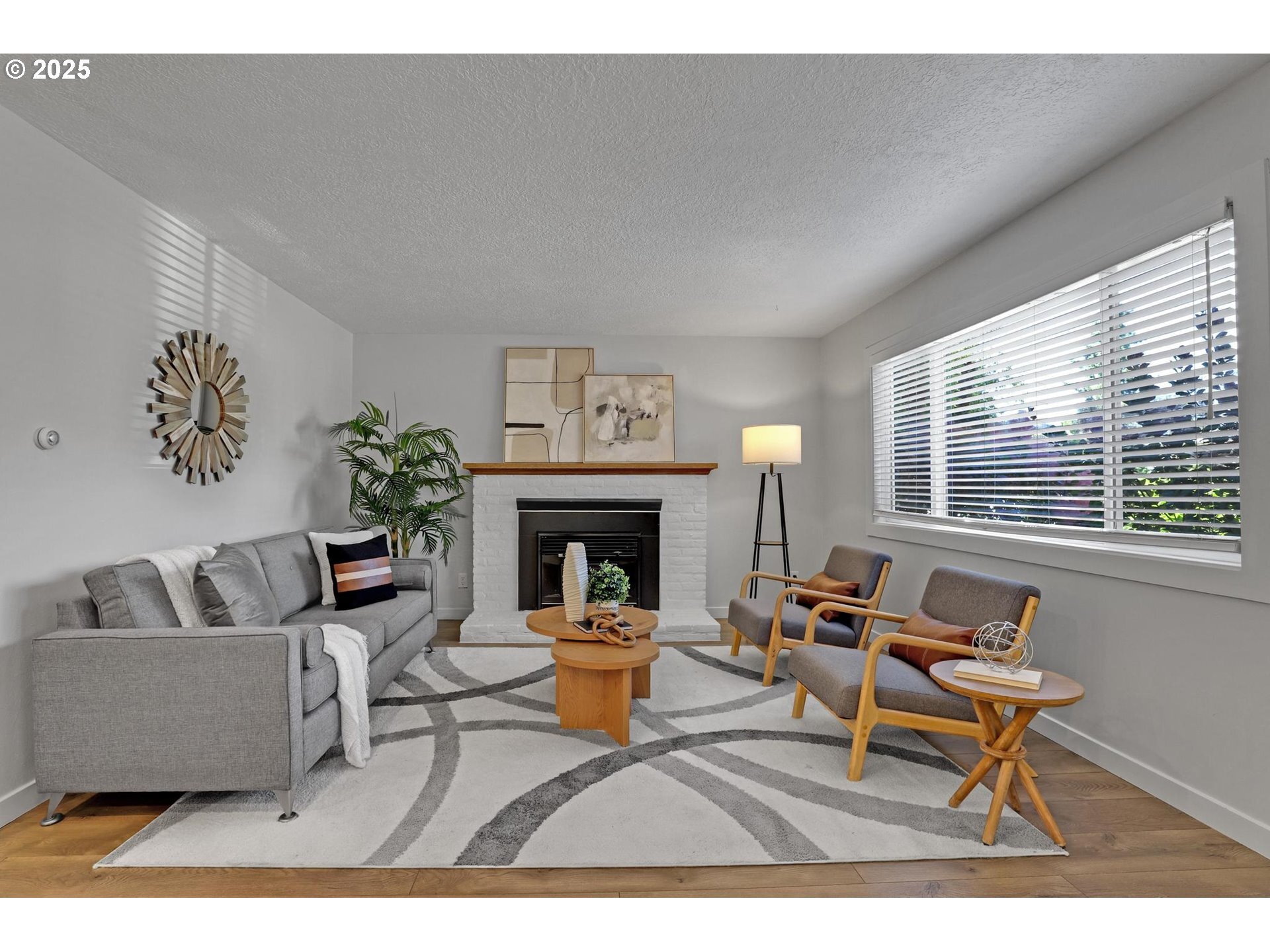Property Photo: 6346 NE Rodney Ave OR 97211