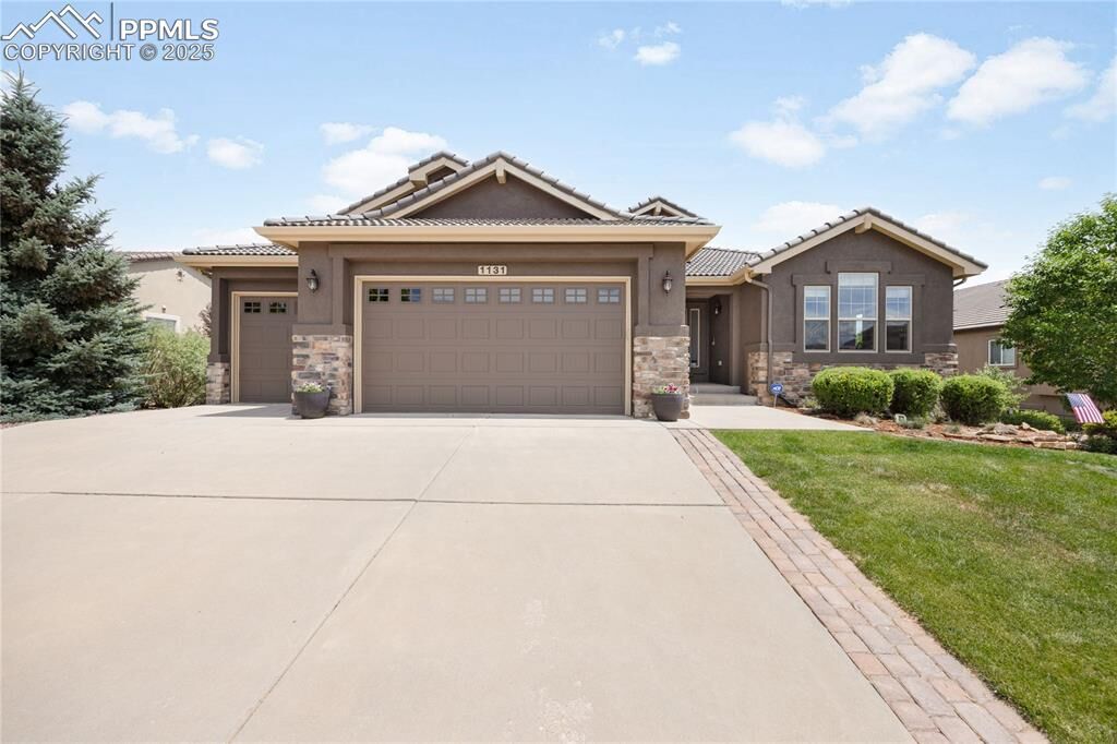 Property Photo:  1131 Old North Gate Road  CO 80921 