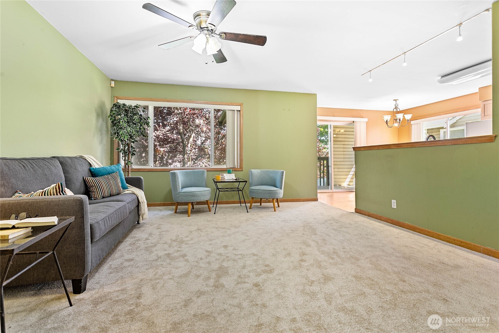 Property Photo: 639 W Horton Way 228 WA 98226
