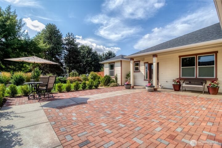 Property Photo:  405  Diamond Gate Road  WA 99362 