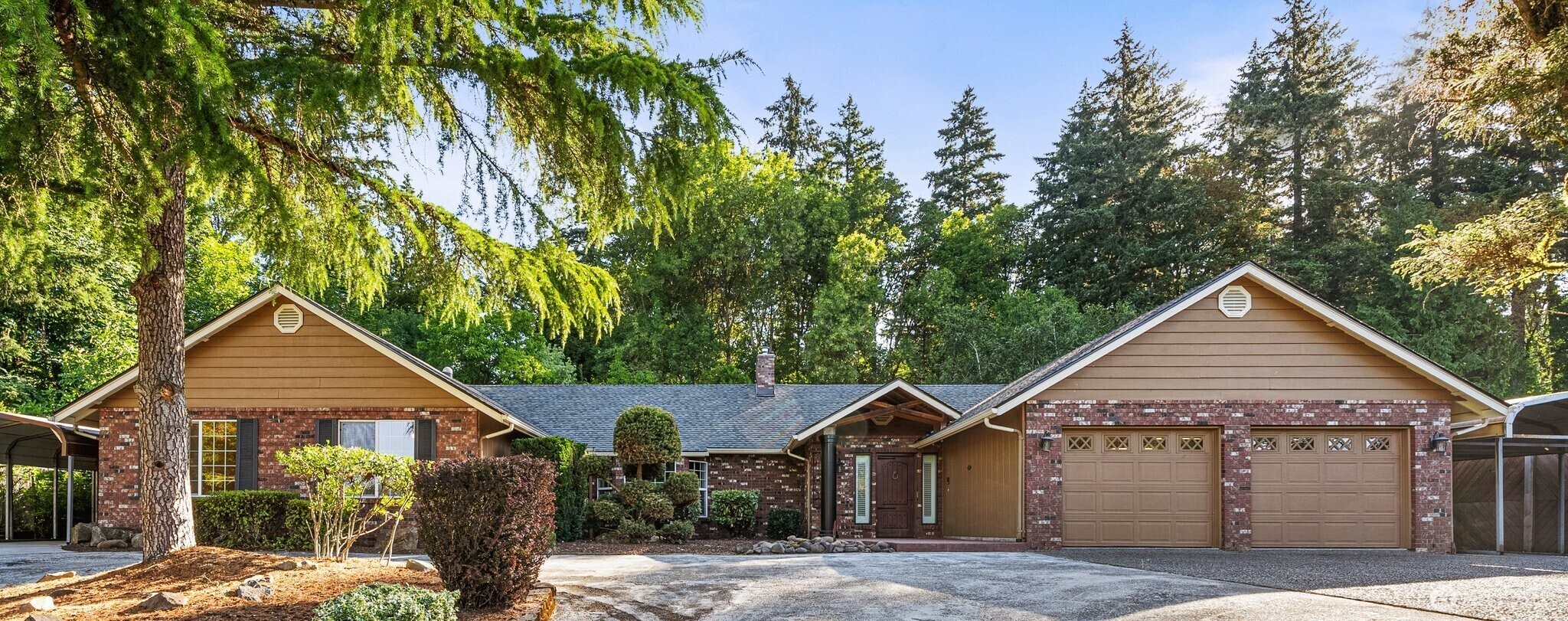 Property Photo: 3322 Pacific Way WA 98632