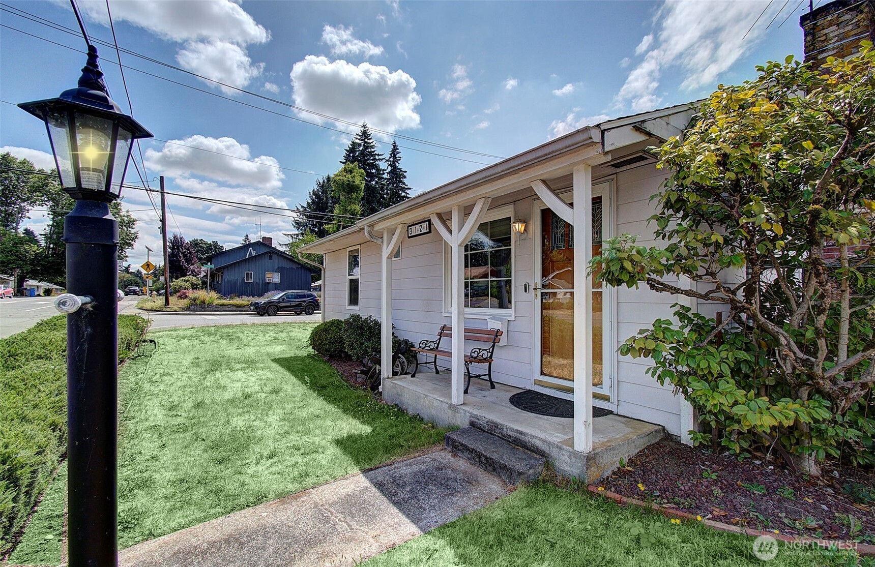 Property Photo: 3121 E McLoughlin Boulevard WA 98661
