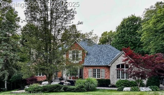 Property Photo: 520 Iroquois Court MI 48371
