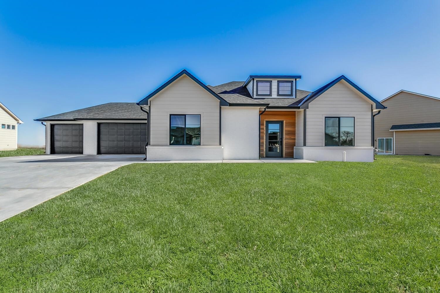 1430 N Emerald Valley Drive  Mulvane KS 67110 photo