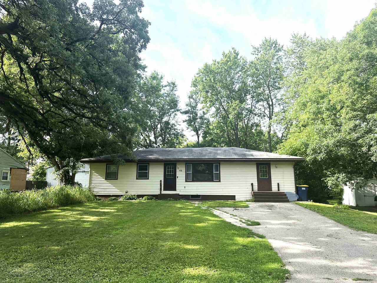 Property Photo: 418 East Acorn Drive WI 53511