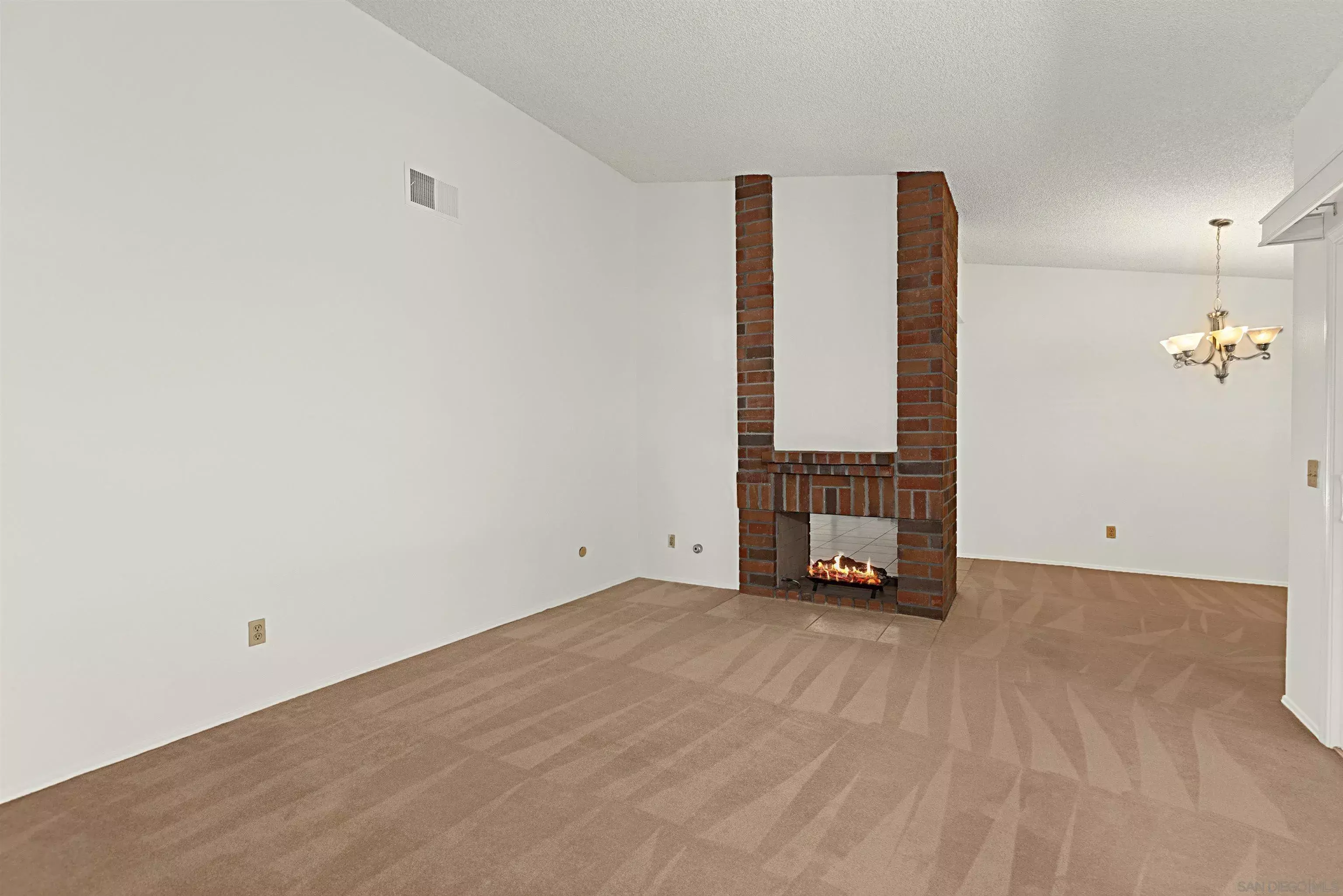Property Photo: 10466 Moorpark St. CA 91978