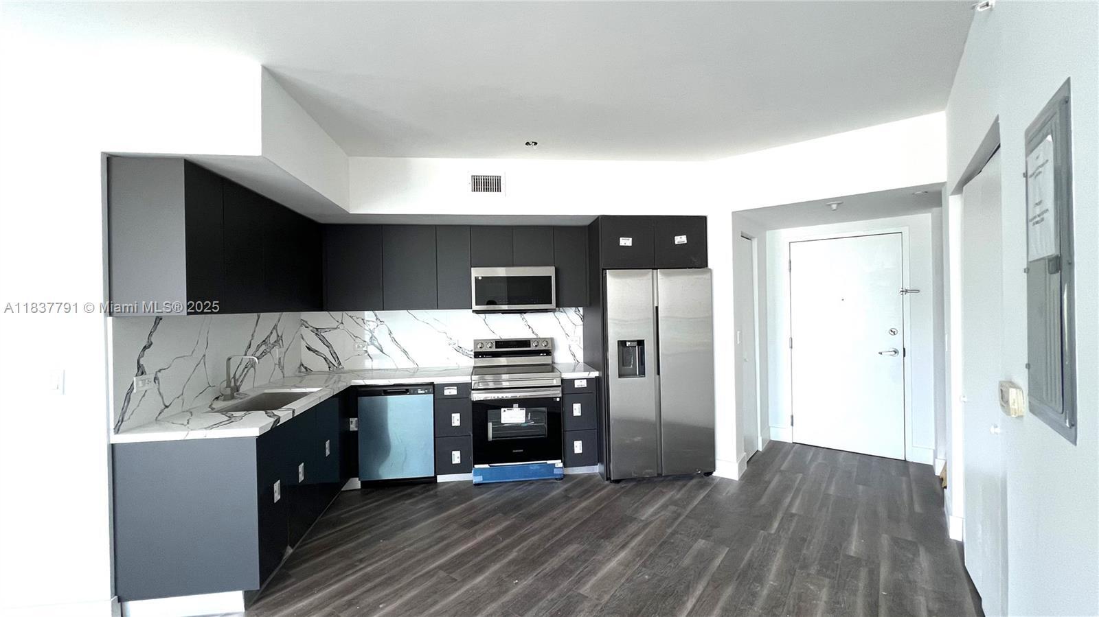 Property Photo: 350 S Miami Ave 2401 FL 33130