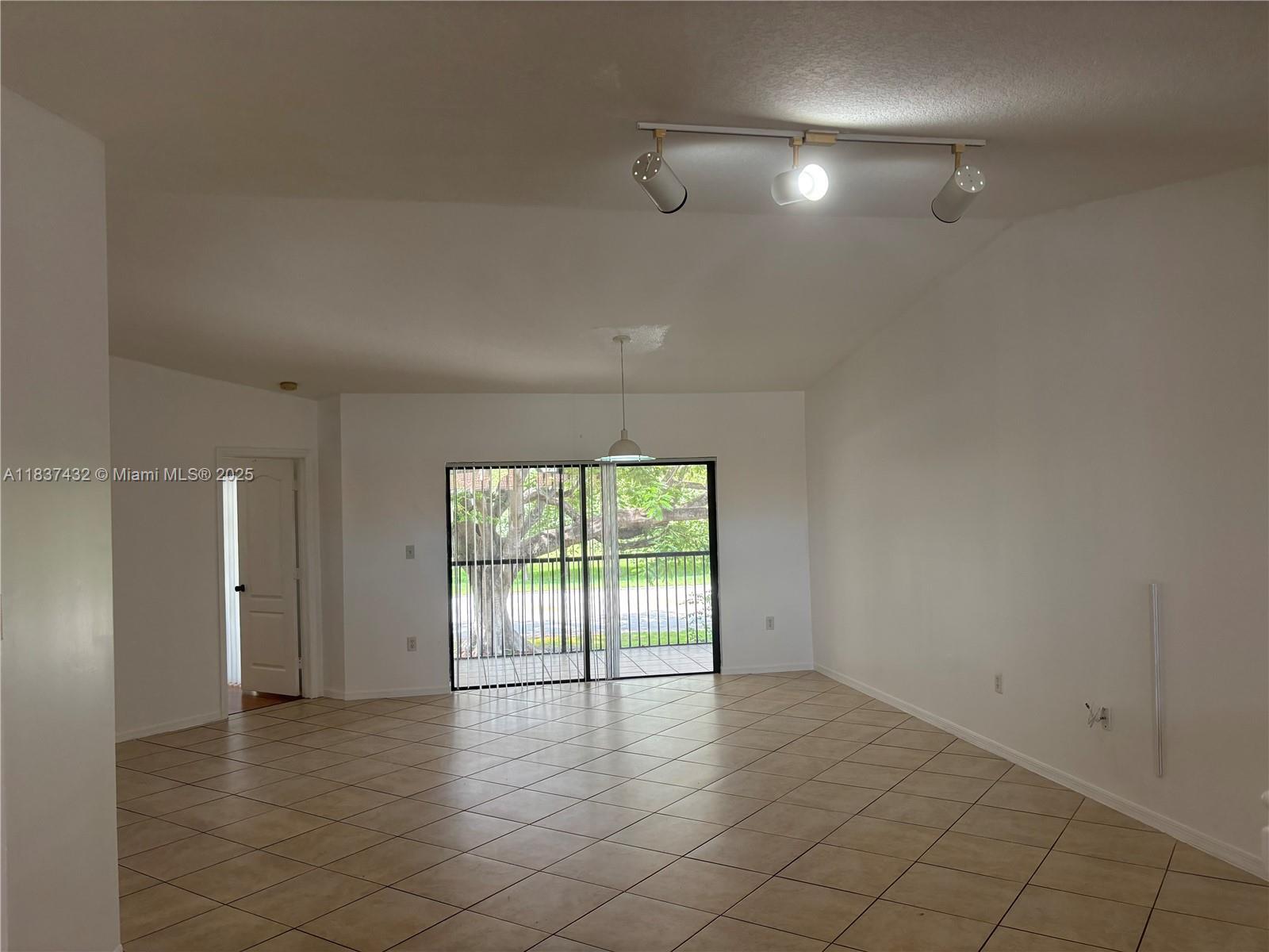 Property Photo: 9620 SW 138th Ave 9620 FL 33186