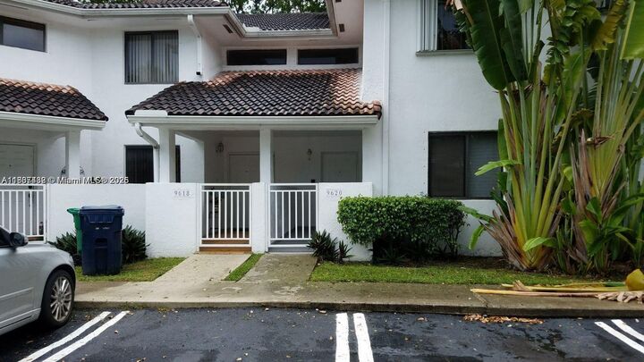 Property Photo: 9620 SW 138th Ave 9620 FL 33186