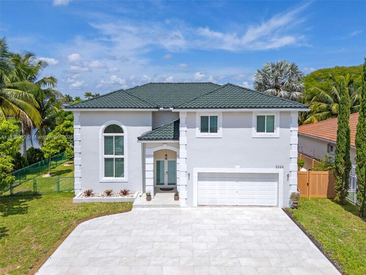 Property Photo:  5226 SW 160th Ave  FL FL 33185 