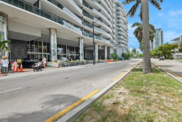 Property Photo: 488 NE 18th St. 715 FL 33132