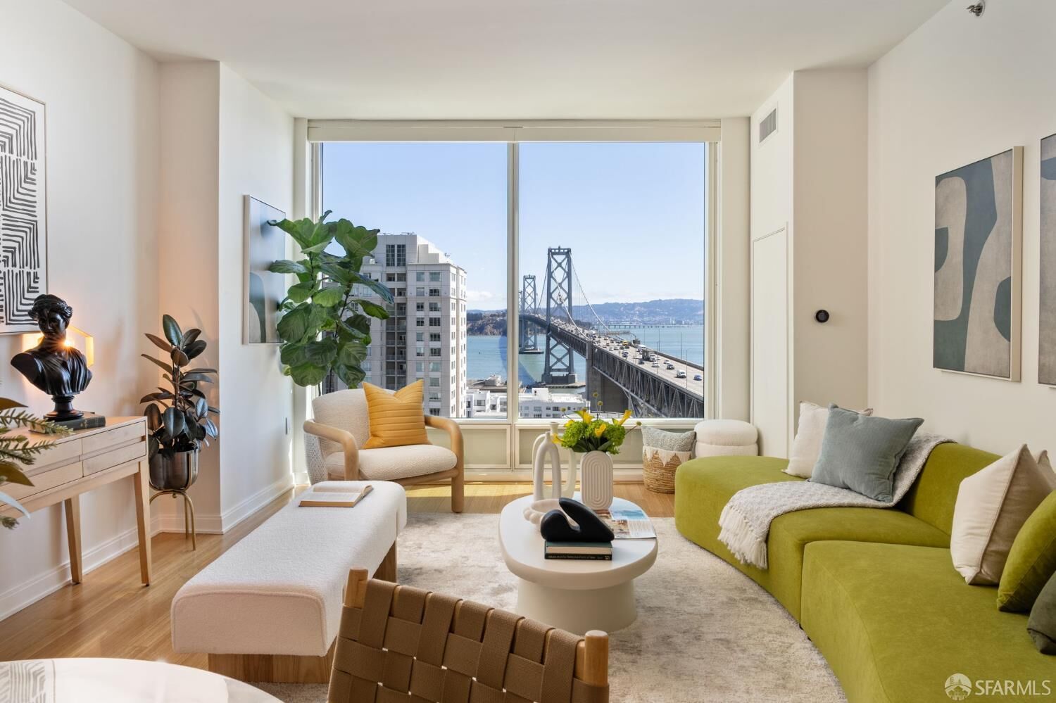 Property Photo:  425 1st Street 1601  CA 94105 