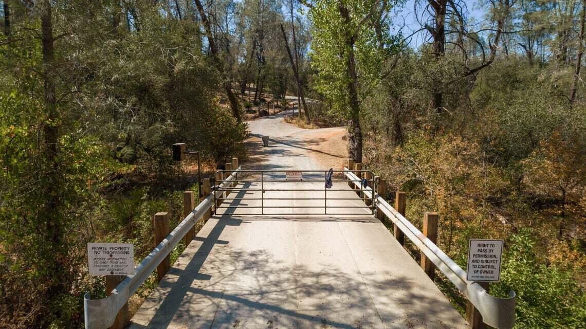 Property Photo: 4824 Aloe Vera Drive CA 96001