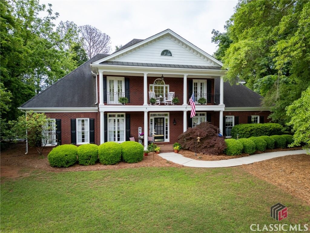 Property Photo: 1060 Fox Hollow Court GA 30666