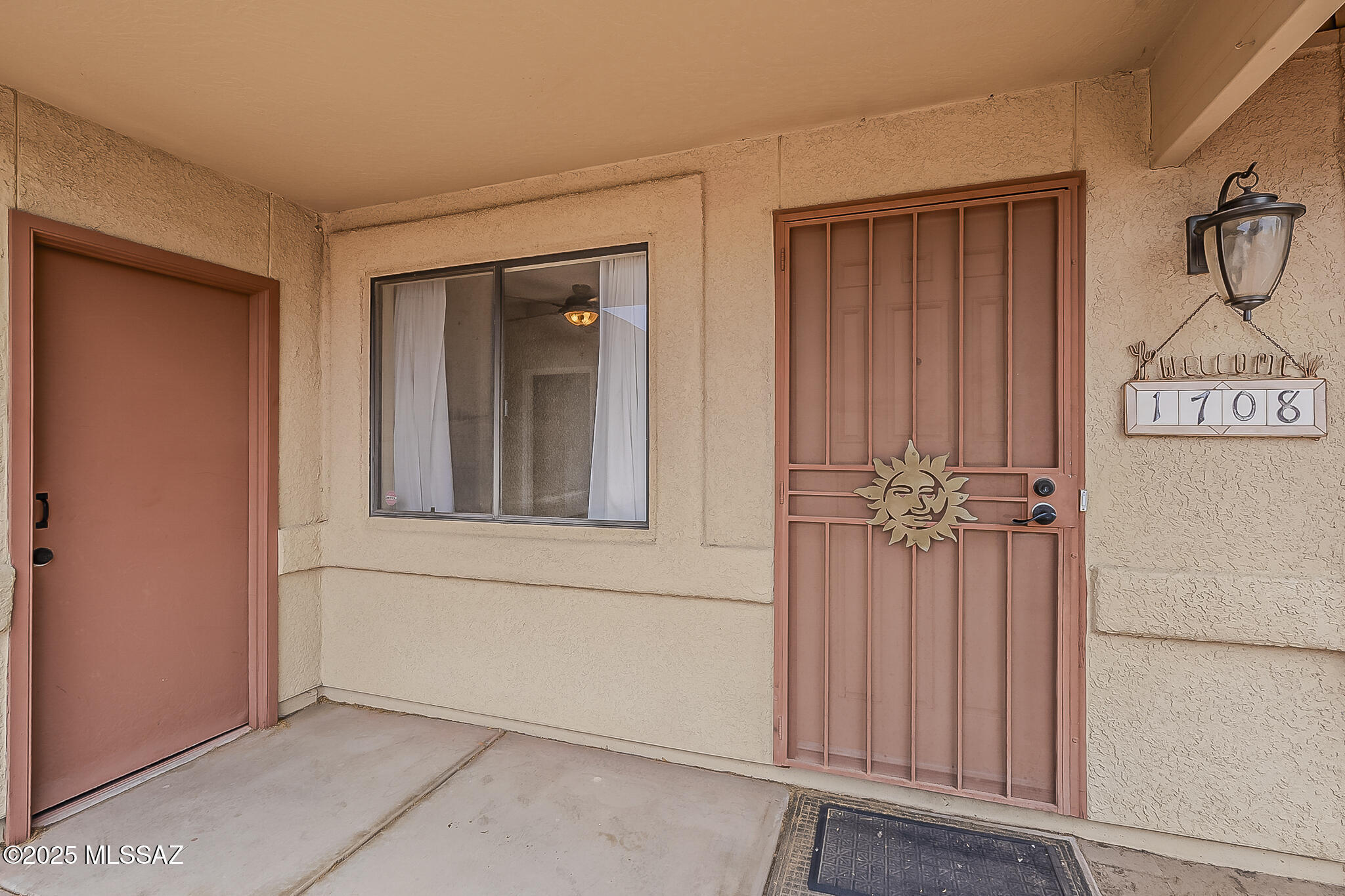 Property Photo: 1708 W Haywood Place AZ 85746