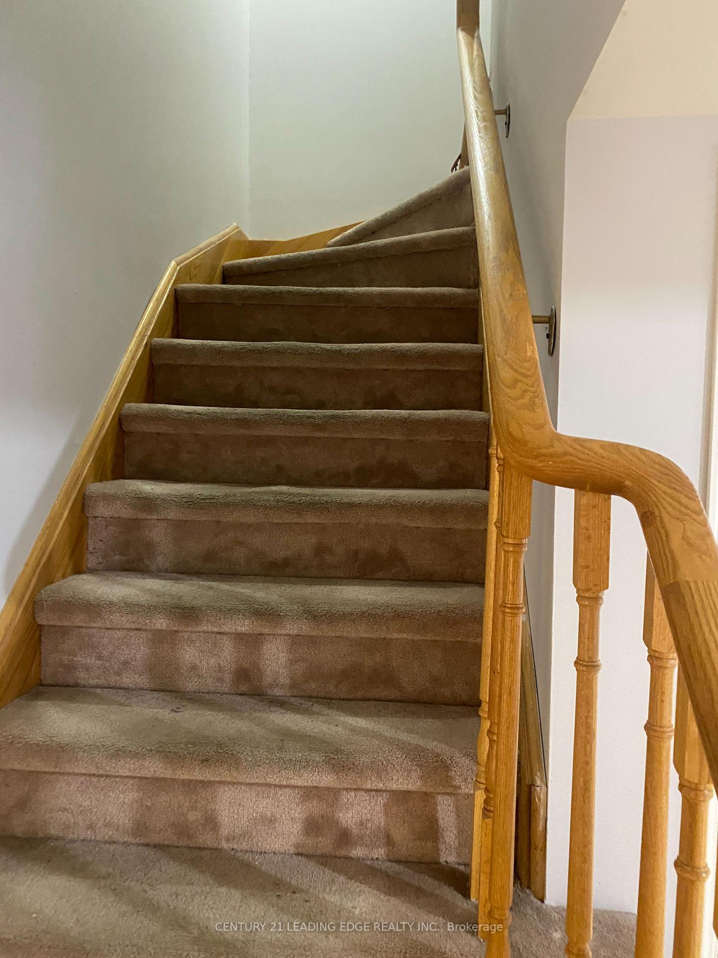 Property Photo:  121 Weston Road  ON M6N 5H4 