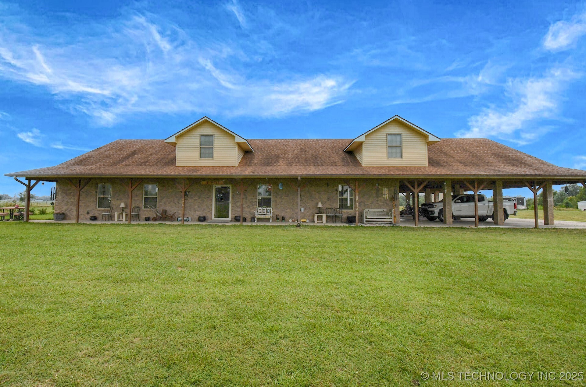 Property Photo: 466758 Highway 101 OK 74955