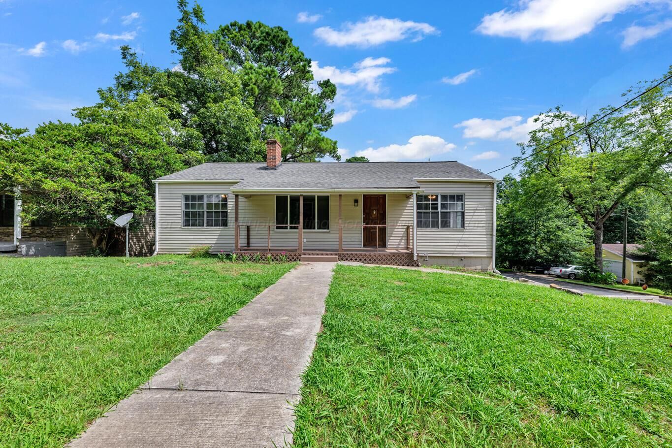 Property Photo: 400 W 14th St AL 35501