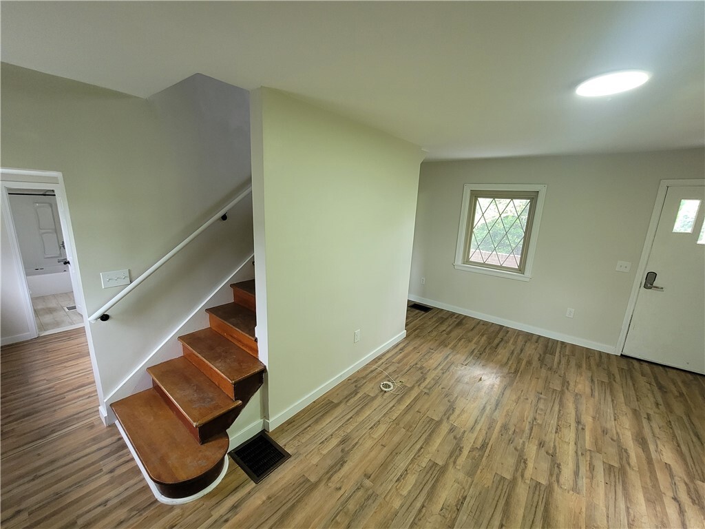 Property Photo:  424 Desota St  PA 15035 