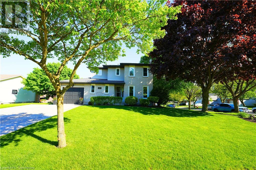 Property Photo: 204 Quinte Court ON N2A 3K2