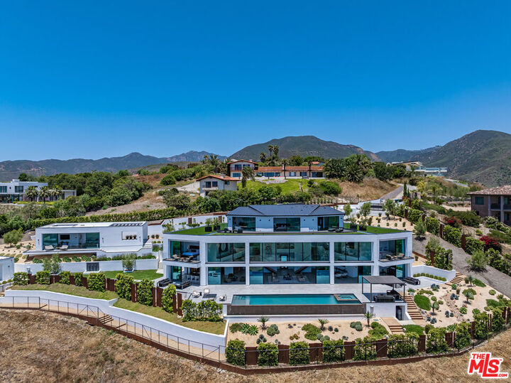 Property Photo:  6156 Zumirez Dr  CA 90265 