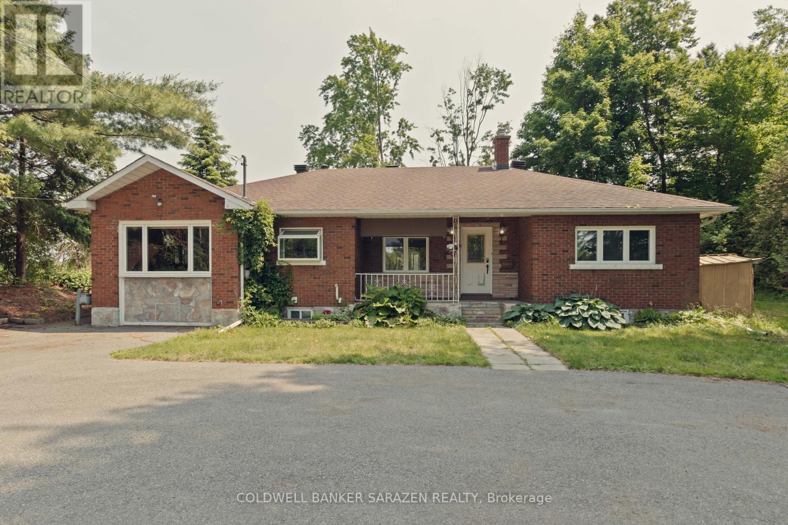 Property Photo: 2009 Prince Of Wales Drive ON K2C 3J7