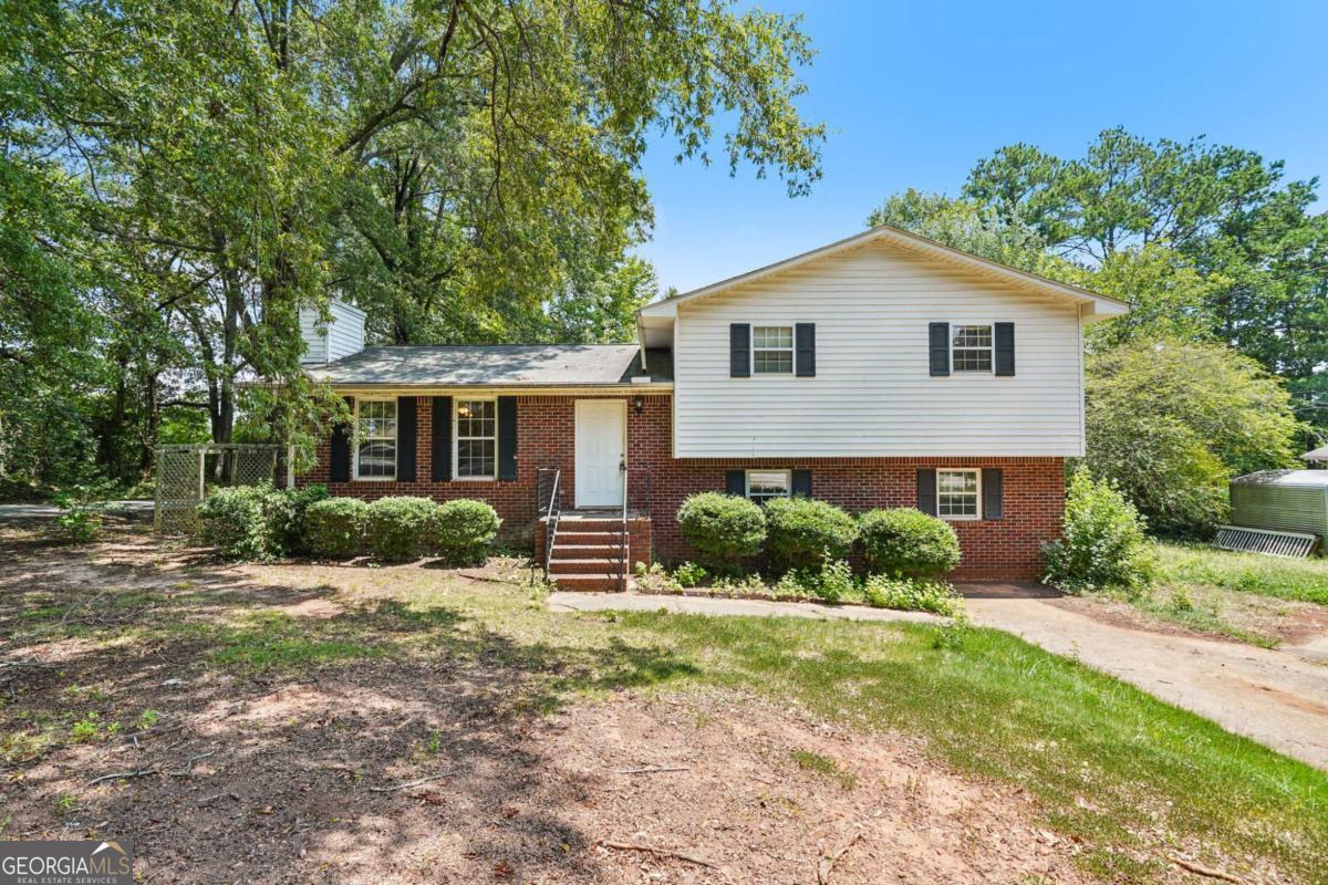 Property Photo:  501 Forest Street  GA 30655 