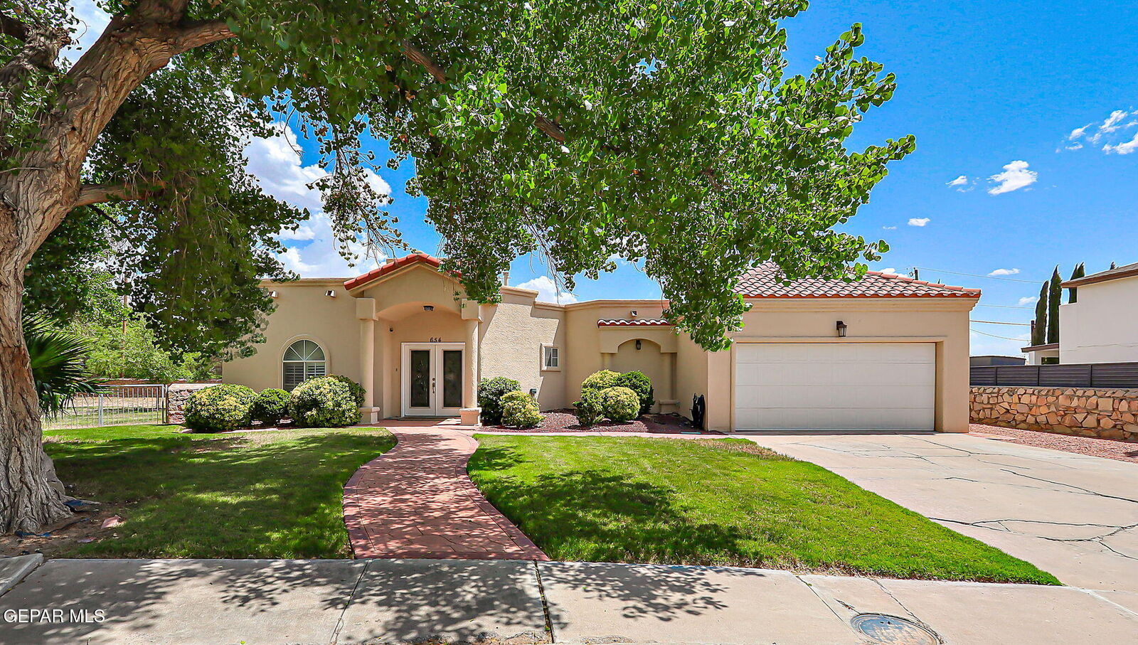 Property Photo:  654 Katherine Court  TX 79932 